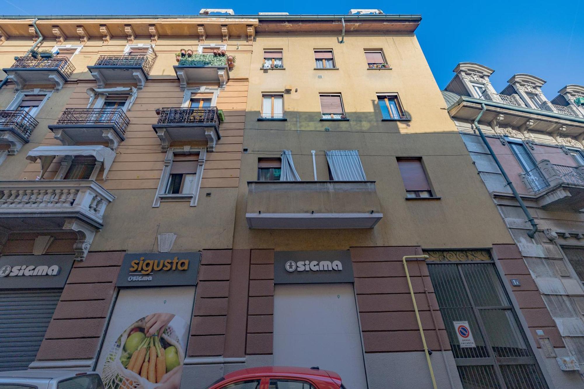 Appartamento Milanogorla-metro 50mt-duomo A 15 Minuti Milano